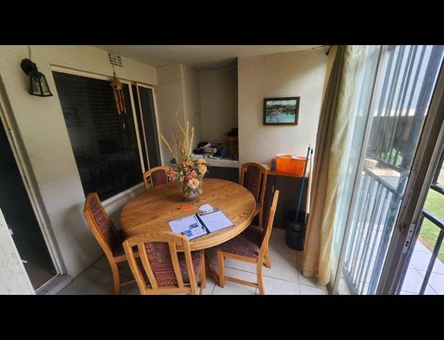 2 BEDROOM TOWNHOUSE FOR SALE IN MULBARTON